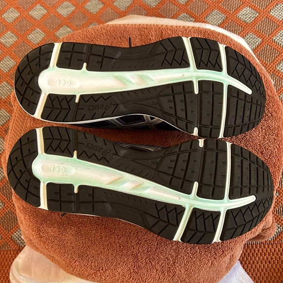 Men’s ASICS Gel Contend 5, Size 12 - Picture 3 of 5